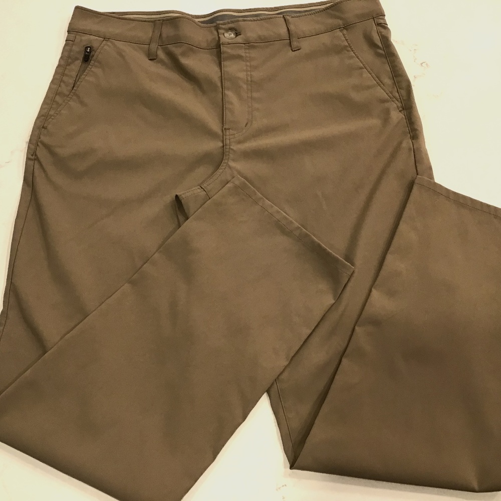 Brand: Weatherproof Vintage. Size: 36x32. Dark Camel color